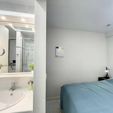 Flat Vendome - Studio&seaview Apartamento *